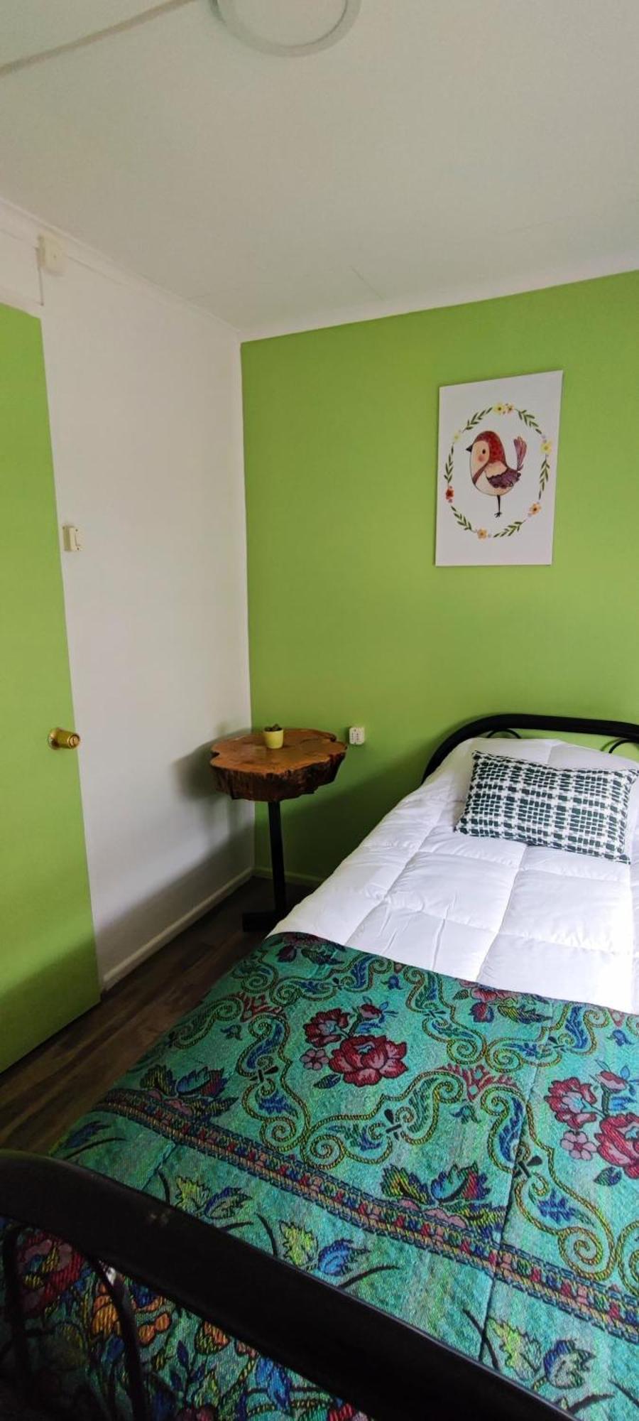 Hostel Kuntur Puerto Natales Exteriör bild